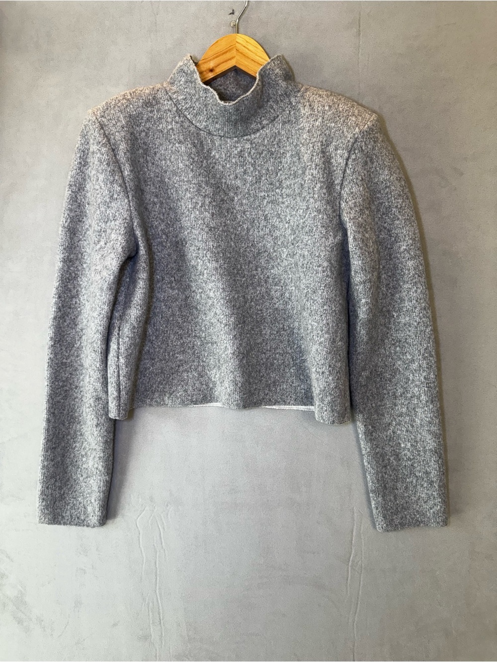 Zara Cropped Turtleneck Sweater S Gray Shoulder Pads Long Sleeve Minimalist